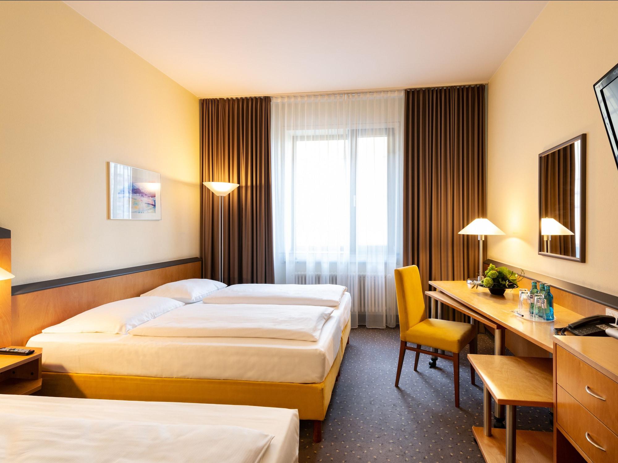 Hotel Plaza & Living Frankfurt 3*