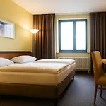 Plaza Hotel&Living Frankfurt