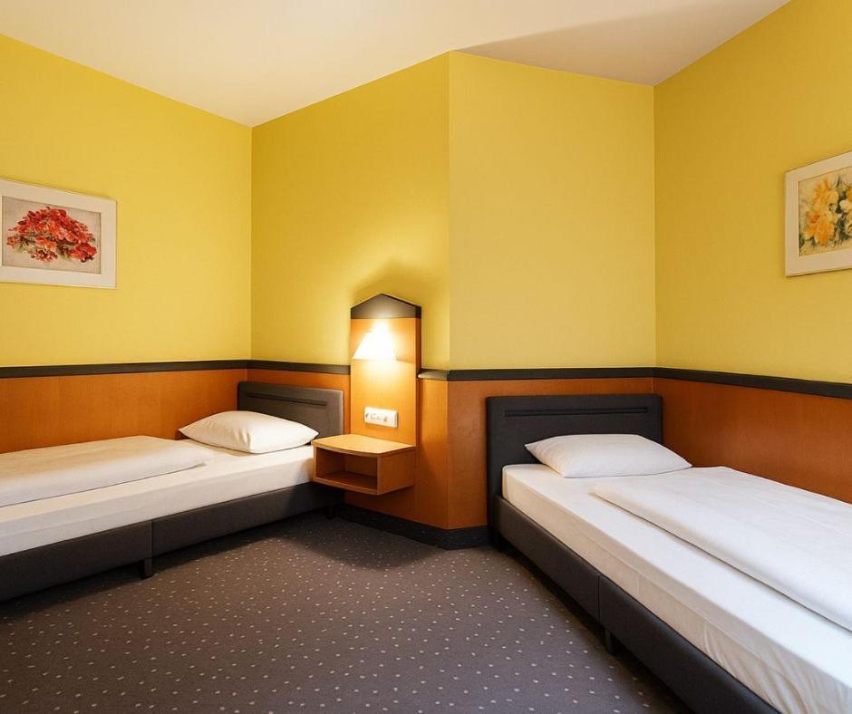 Hotel Plaza Hotel&living Frankfurt 3*