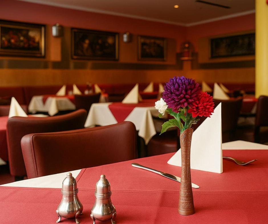 Hotel Plaza Hotel&living Frankfurt Frankfurt am Main